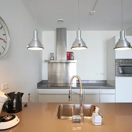 Apartment Calypso 1 Bedroom With Parking And Gym 826 Rotterdam