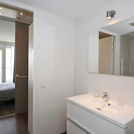Calypso 1 Bedroom With Parking And Gym 826 Apartment